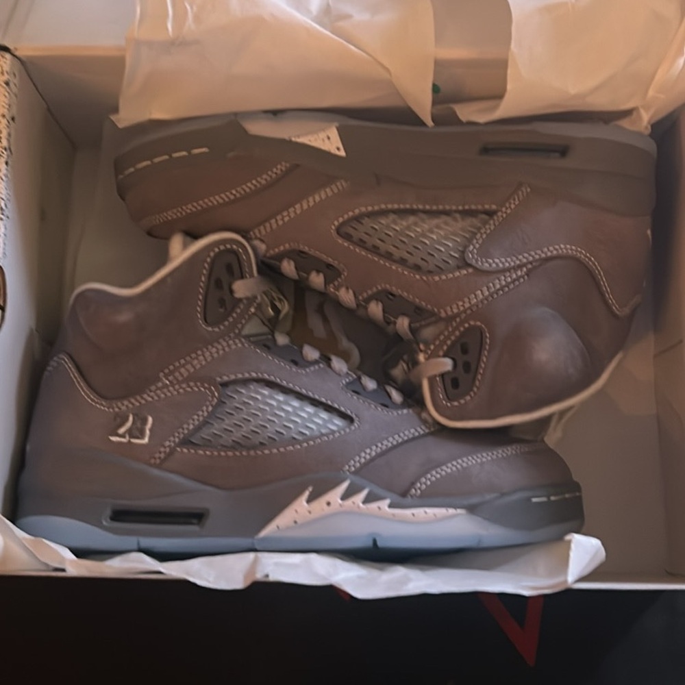 Wolf grey air jordan 5 size 5